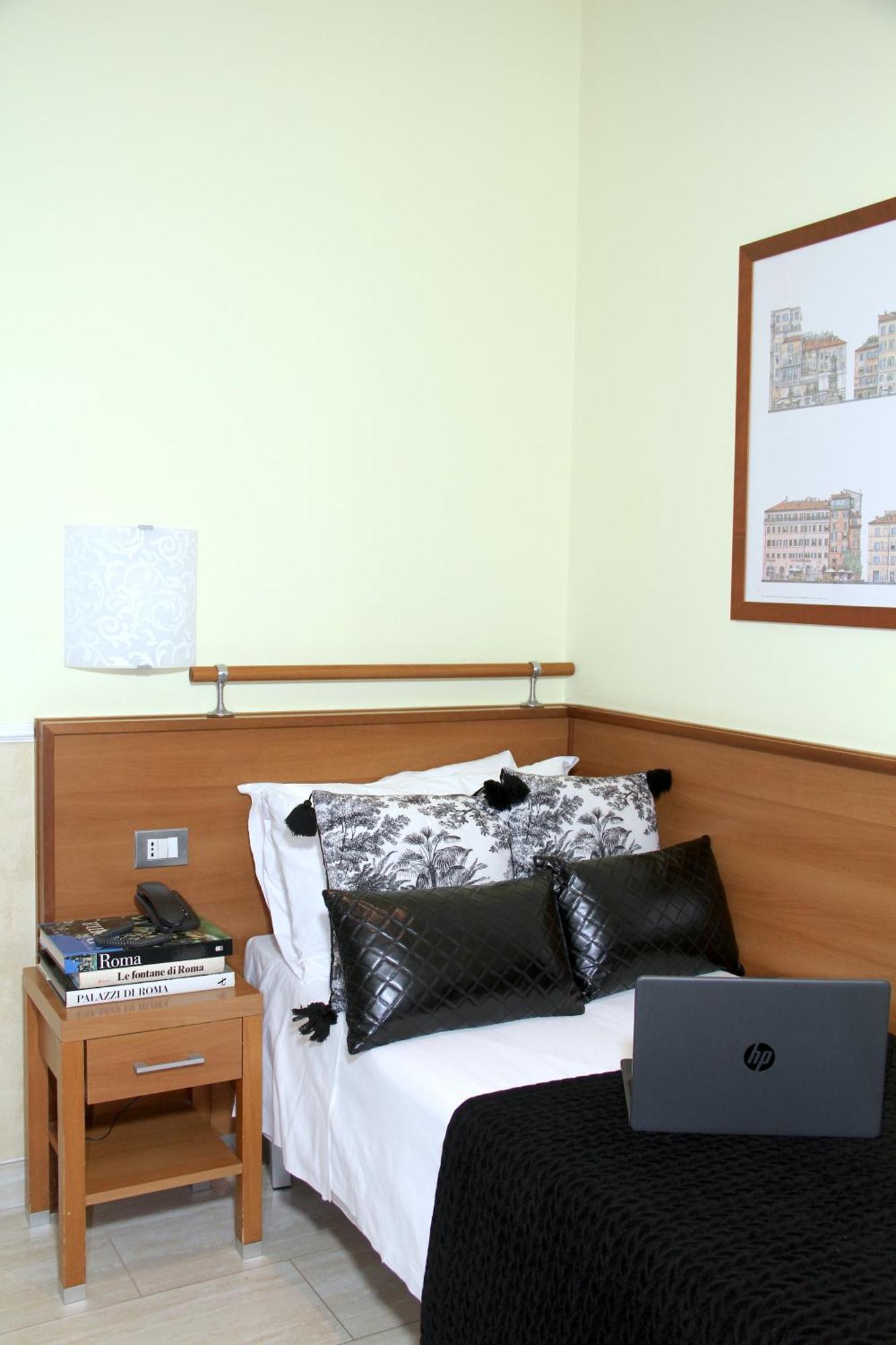 Hotel Windrose Рим Экстерьер фото