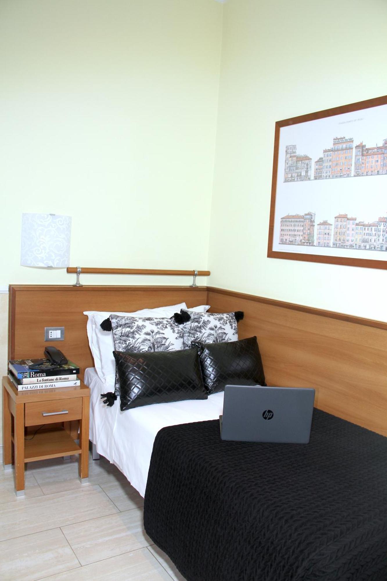 Hotel Windrose Рим Экстерьер фото
